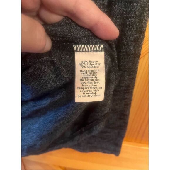 Juicy Couture , long sleeve, top size small (2967) - Picture 3 of 4